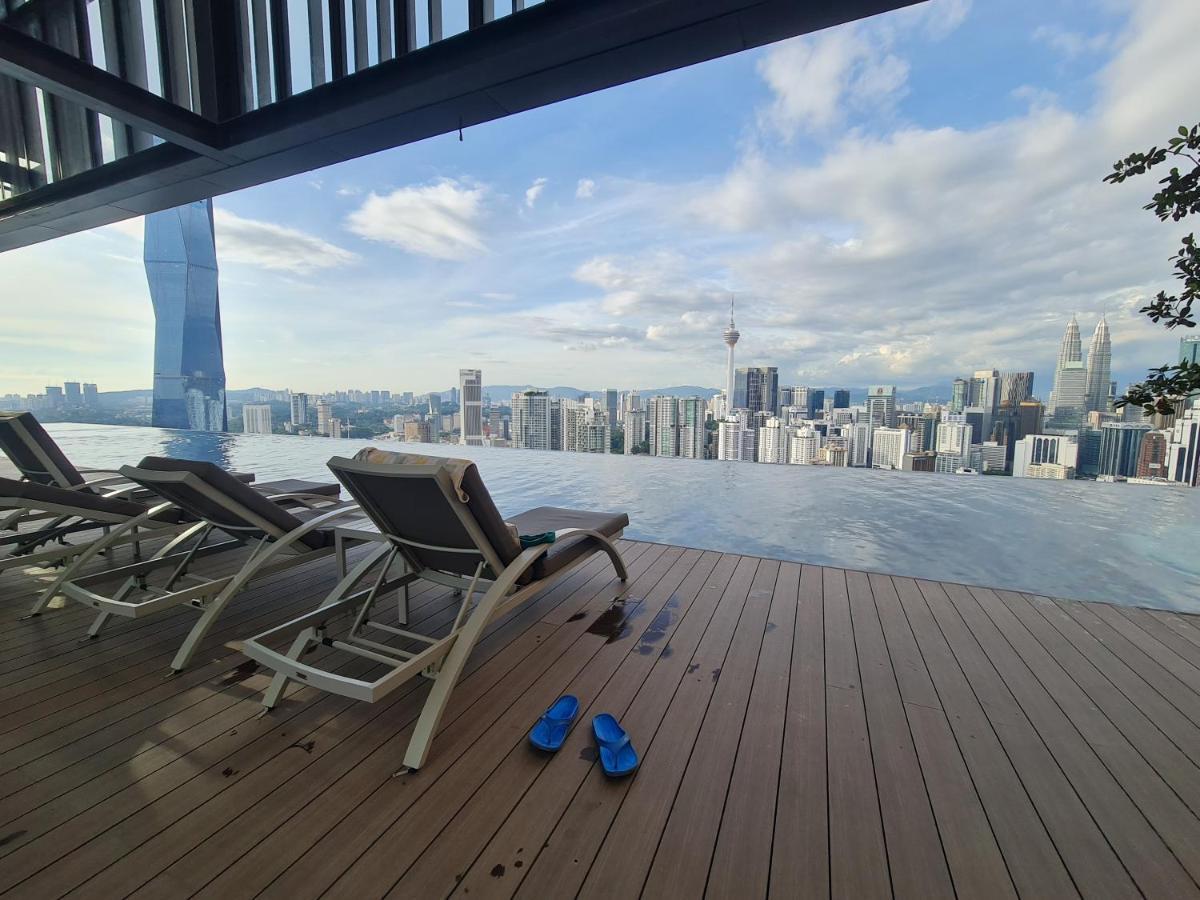 Apartemen Lucentia World Class Facilities Infinity Pool Stunning View