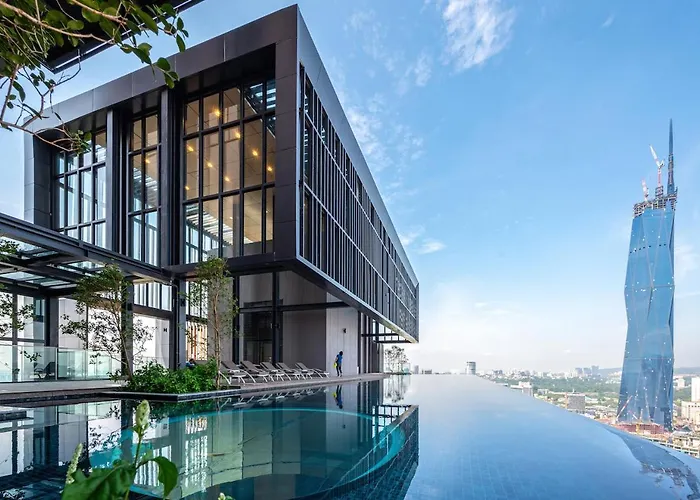 Lucentia Residence World Class Facilities Apartment Infinity Pool Stunning View